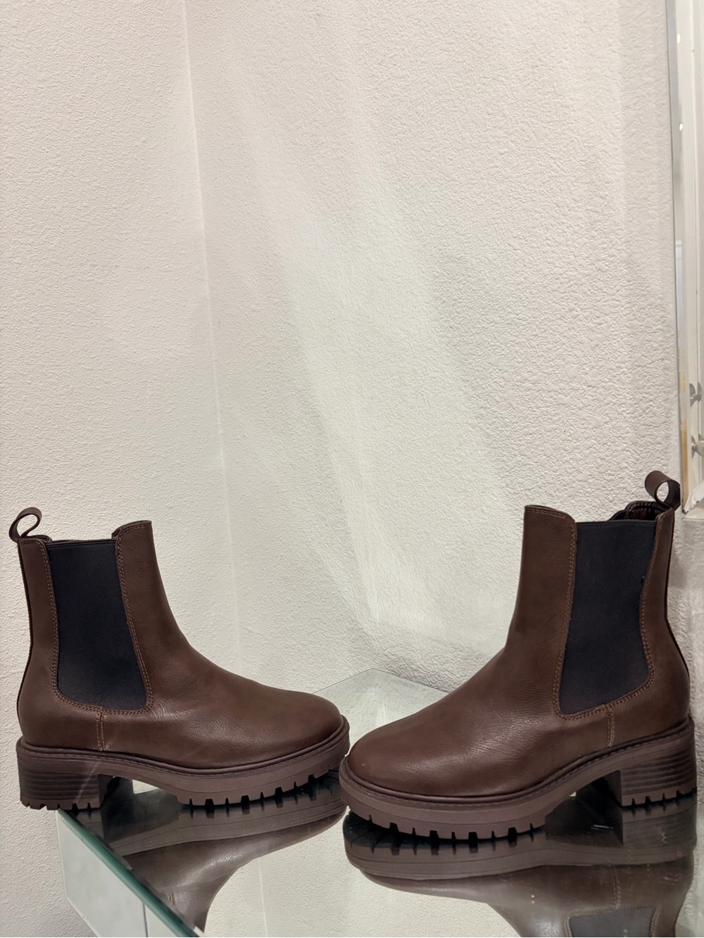 Boot Dark Brown for womens size 7.5